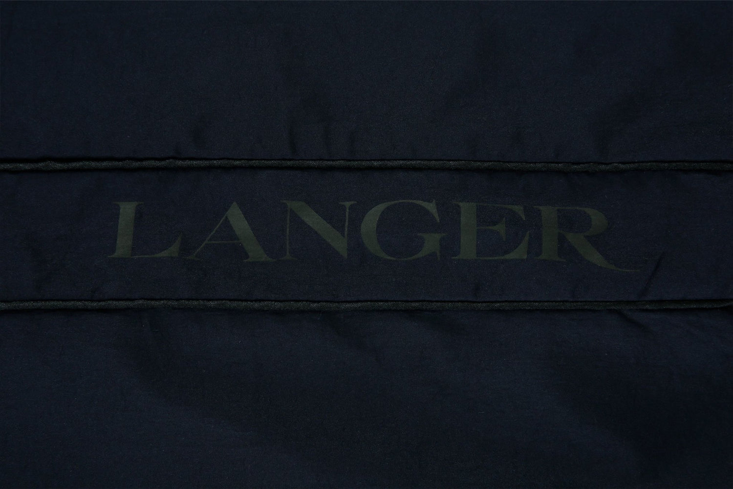 24FW anorak langer logo point set - up - THE BASE